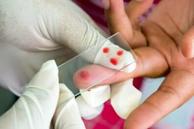 Diagnostic de douleur au bout des doigts