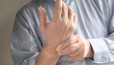 Comment se propager de la douleur au bout des doigts
