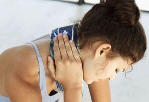 Compresser comme moyen de traiter l'ostéochondose cervicale